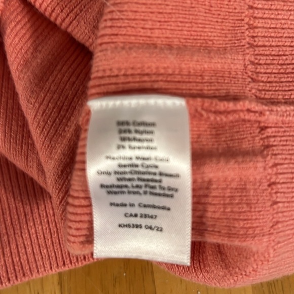 Talbots Size S Rib Knit L/S Apricot Puff Sleeve Turtleneck Minimalist Sweater - Picture 6 of 7